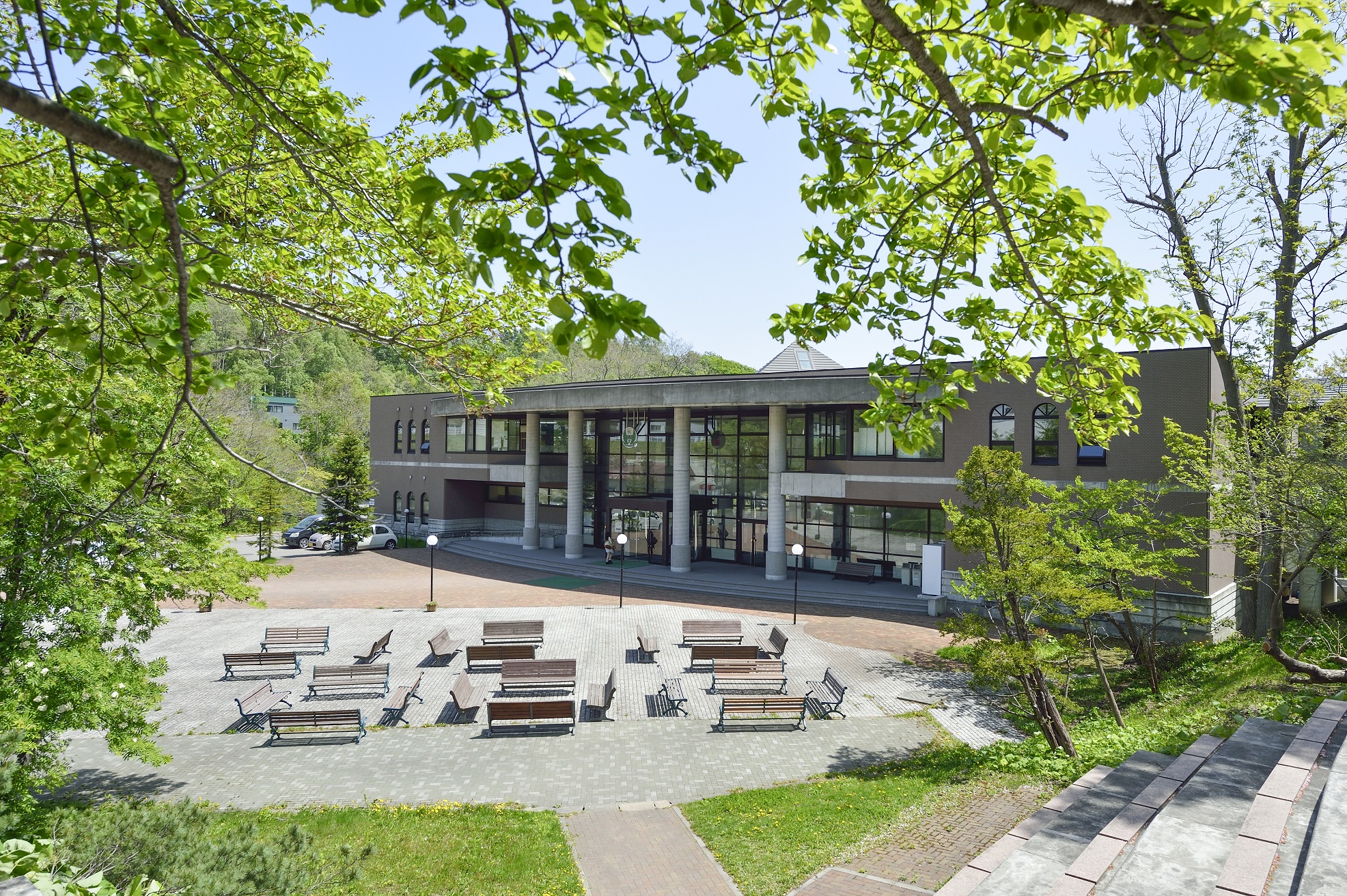 Otaru University of Commerce (Otaru Shoka Daigaku) Campus image
