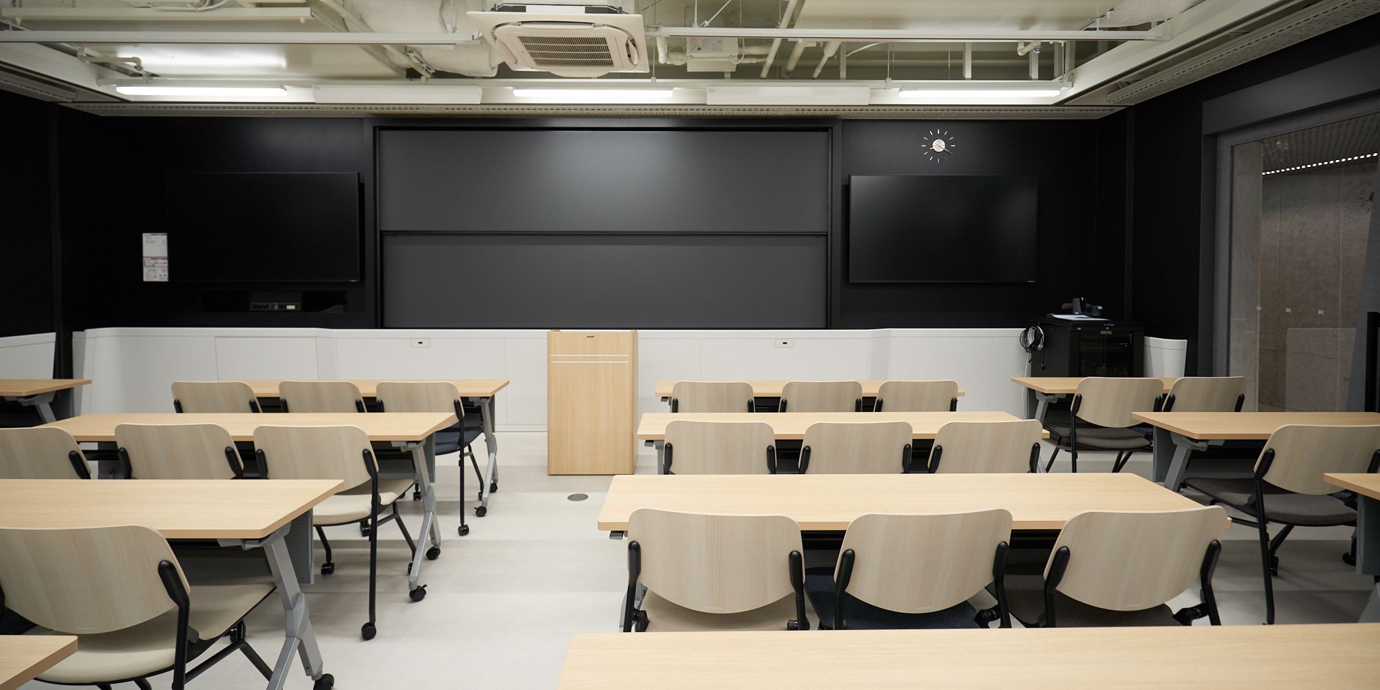 Kokugakuin University Campus image