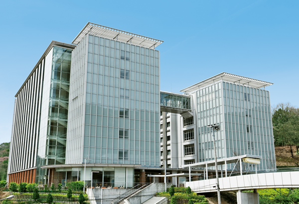Himeji Dokkyo University Campus image