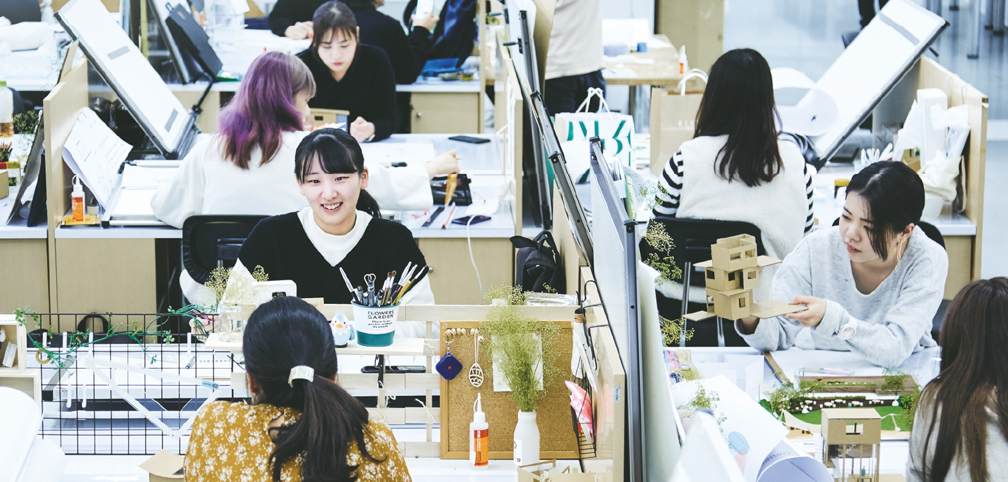 KOBE DESIGN UNIVERSITY Campus image